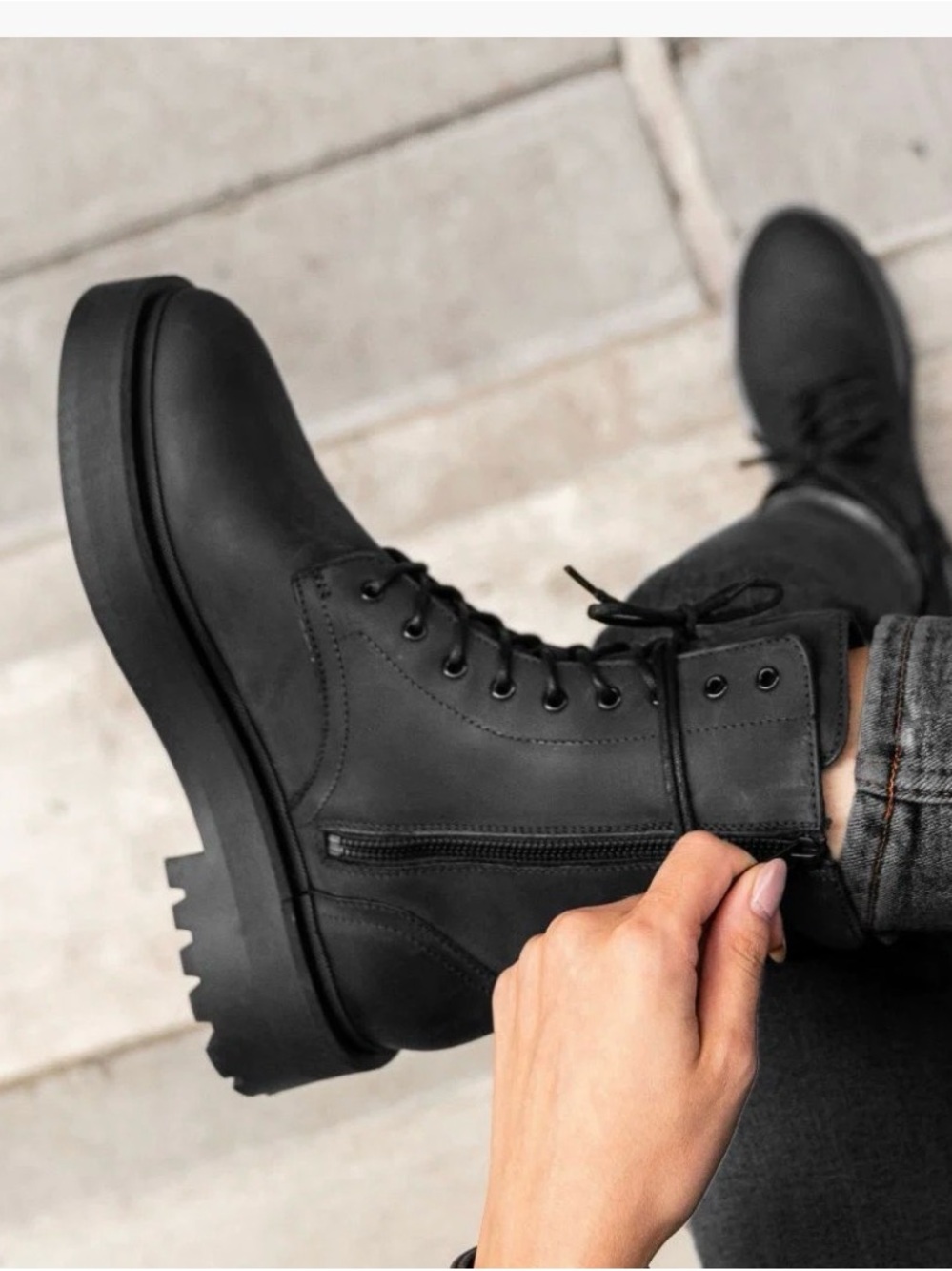 Women’s Black Thursday Quest Boots